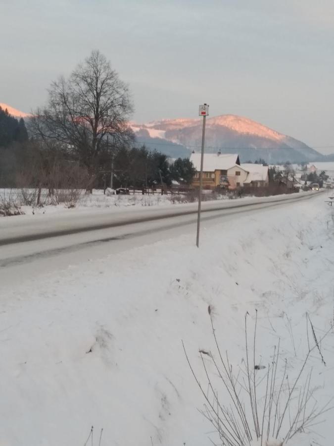 Kwatera U Somsiada -Apartament Muszyna Esterno foto