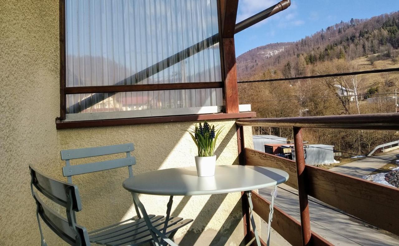 Kwatera U Somsiada -Apartament Muszyna Esterno foto