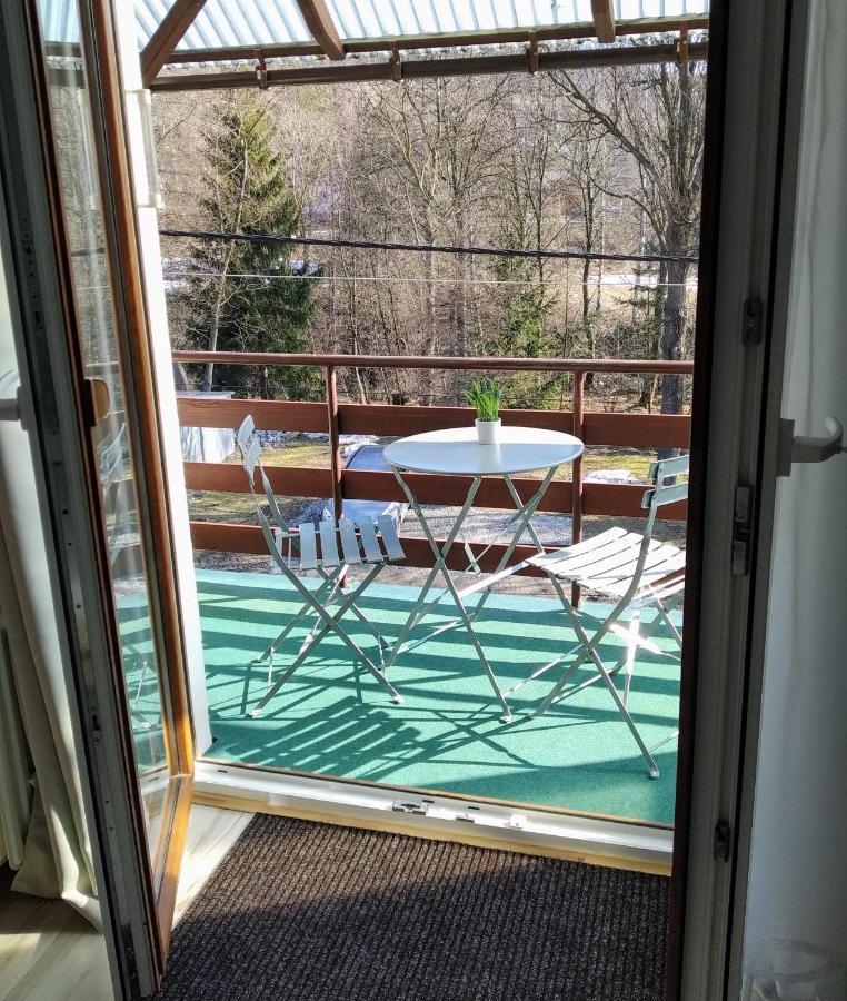 Kwatera U Somsiada -Apartament Muszyna Esterno foto
